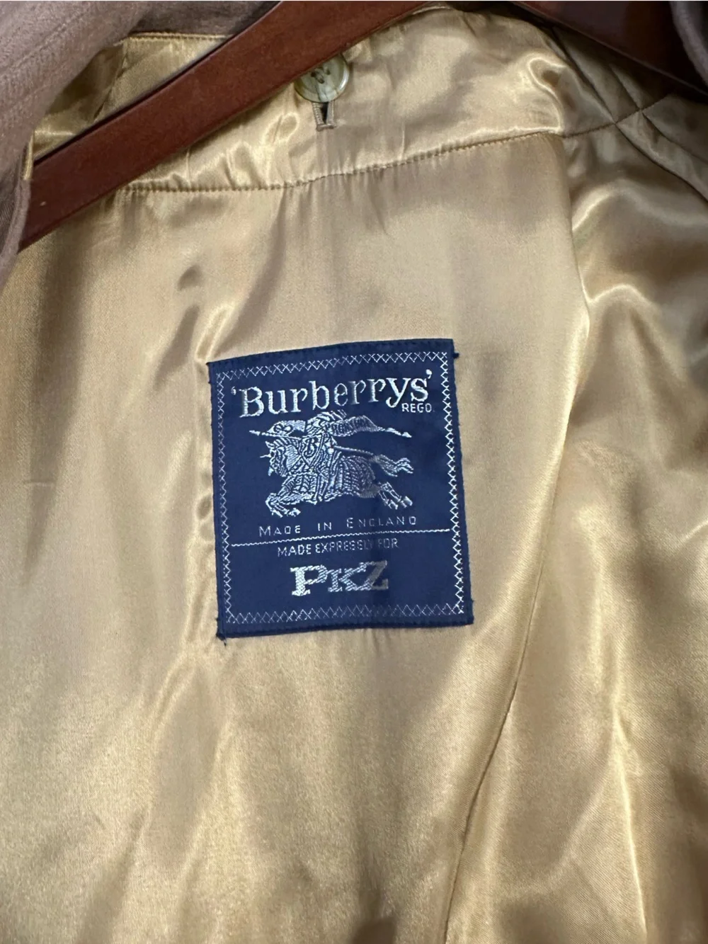 Burberry Rego Men’s Beige Trench Coat with Brown Collar Size 52 Regular